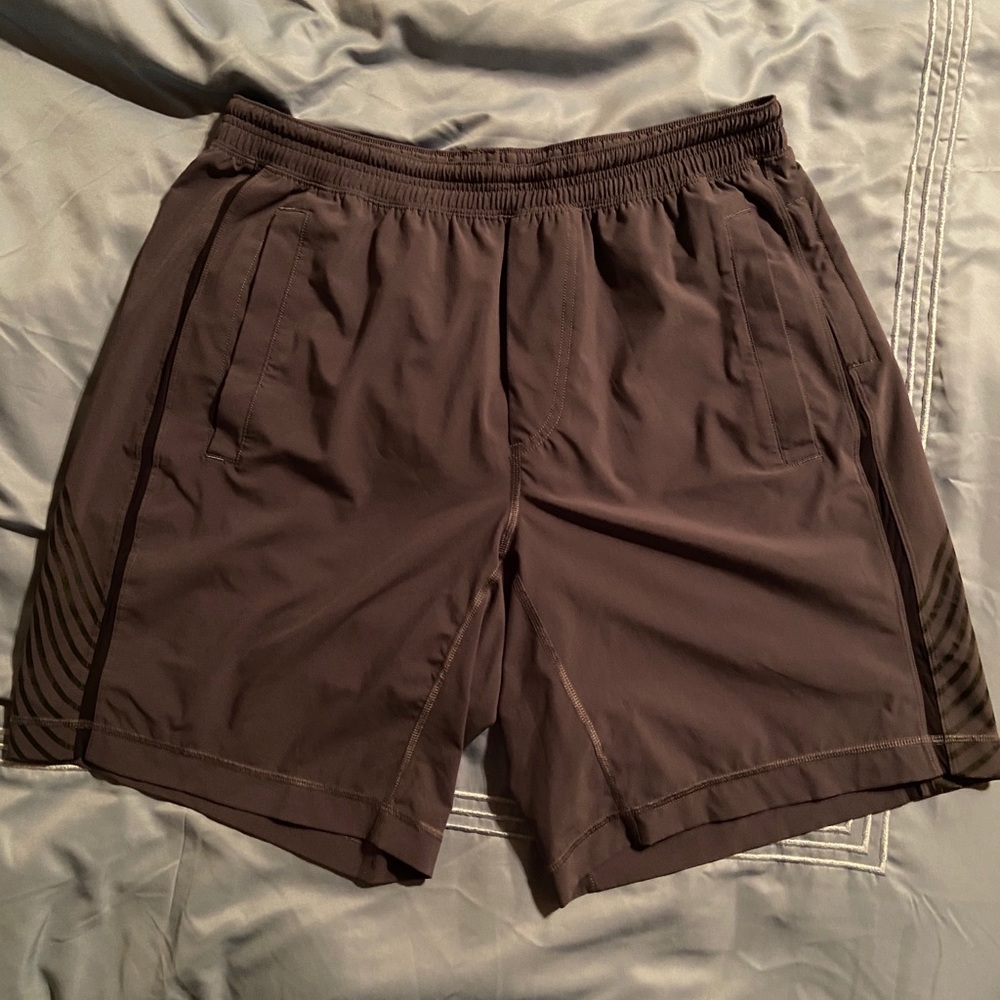 Lululemon Linerless Pacebreaker 9” Shorts
